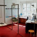 Bürotrennwand mit Drehtür